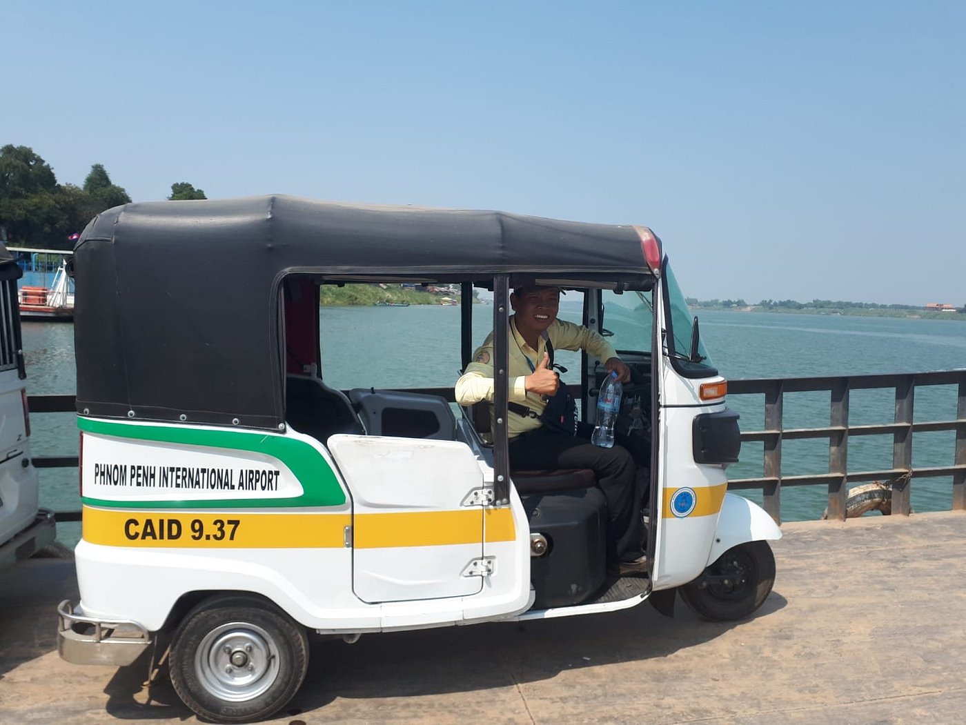 bunna-s-tuk-tuk-guide Bunna's tuk tuk for airport transfer in Phnom Penh